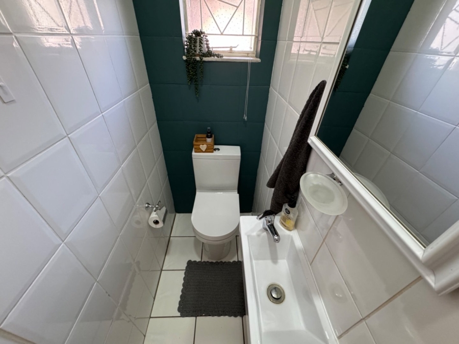  Bedroom Property for Sale in El Toro Park Northern Cape